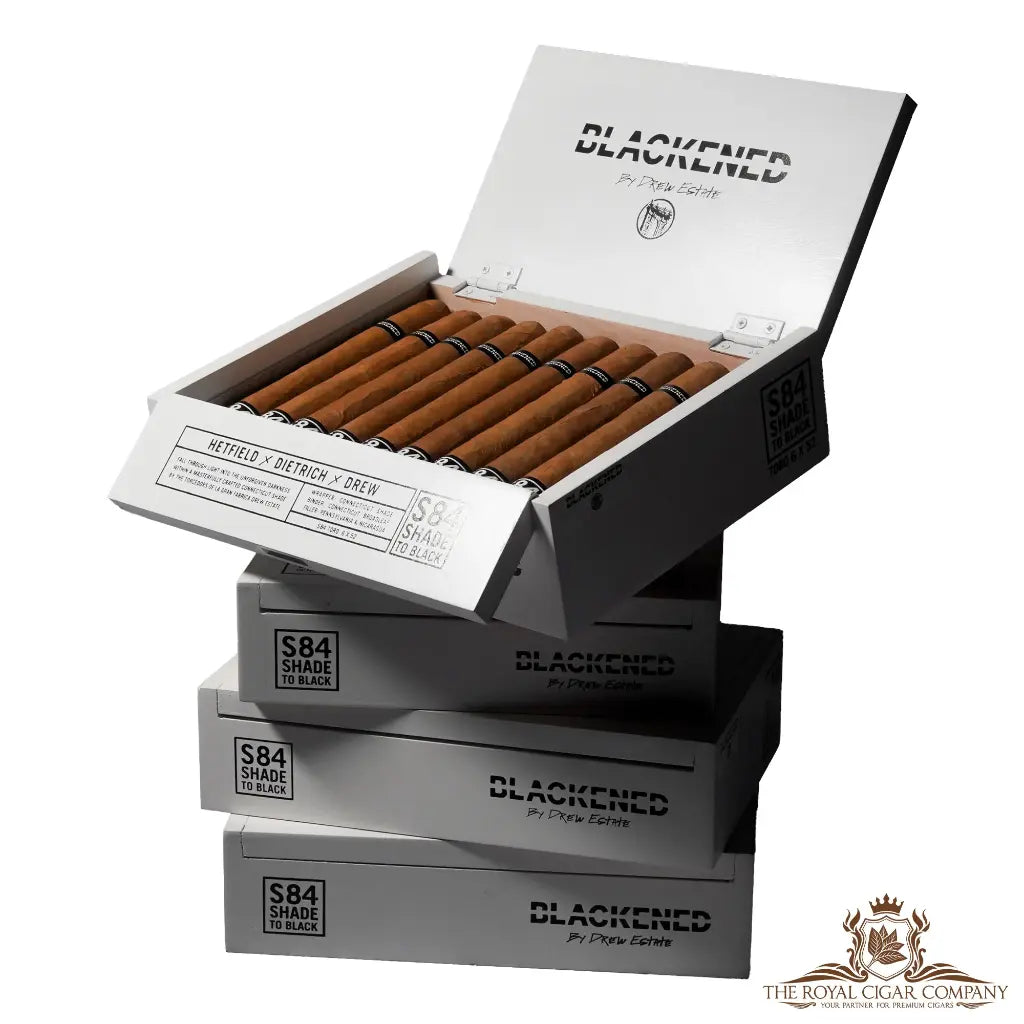 Blackened S84 Corona – helles Ecuador-Deckblatt, 43 x 127 mm