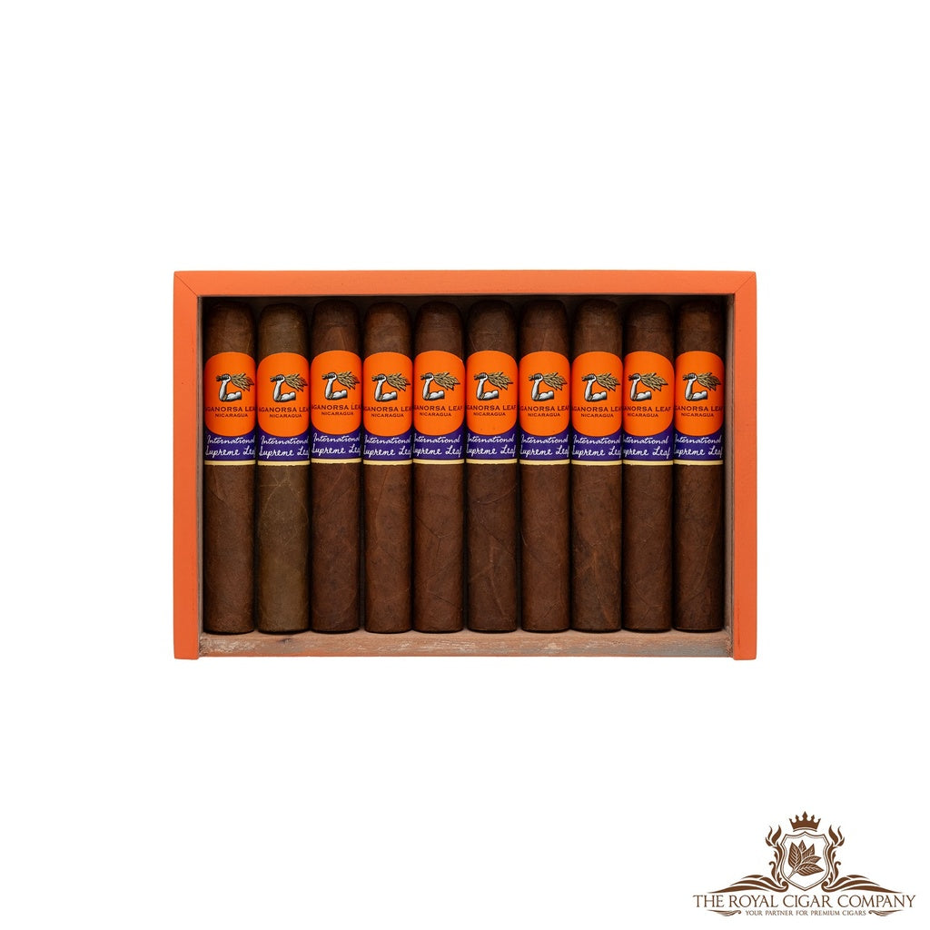 Aganorsa Leaf Supreme Leaf Euro Toro – geöffnete Originalkiste mit Zigarren