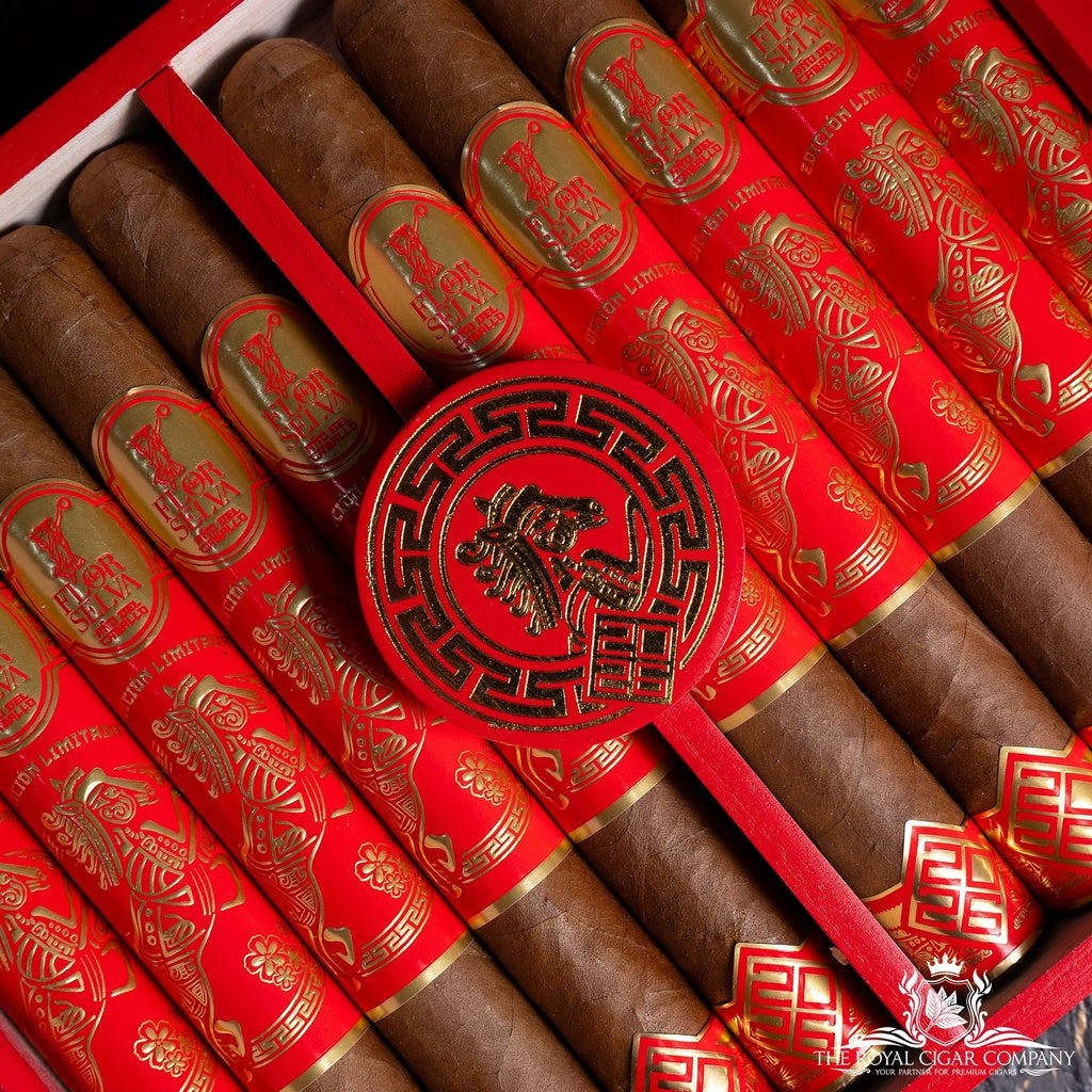 Flor de Selva Año del Caballo – geöffnete Kiste mit Zigarren