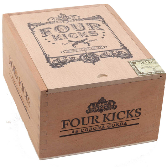 Crowned Heads Four Kicks Corona Gorda Zigarre im Corona-Gorda-Format