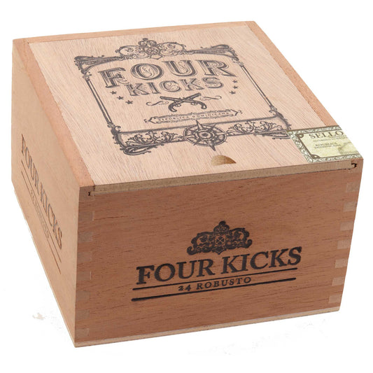 Crowned Heads Four Kicks Robusto Zigarre im Robusto-Format